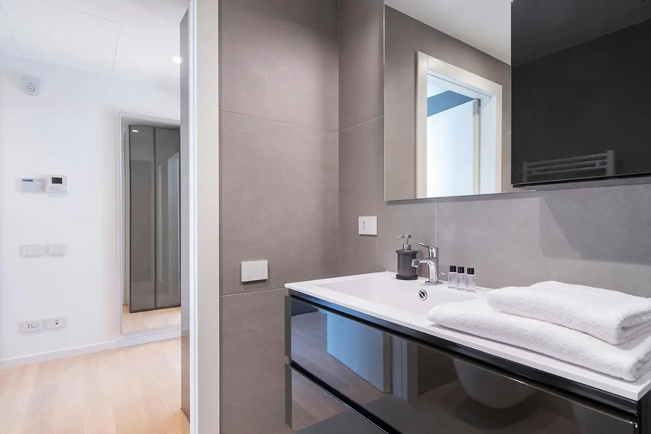 Easyhomes-Central Tower Milán Apartamento