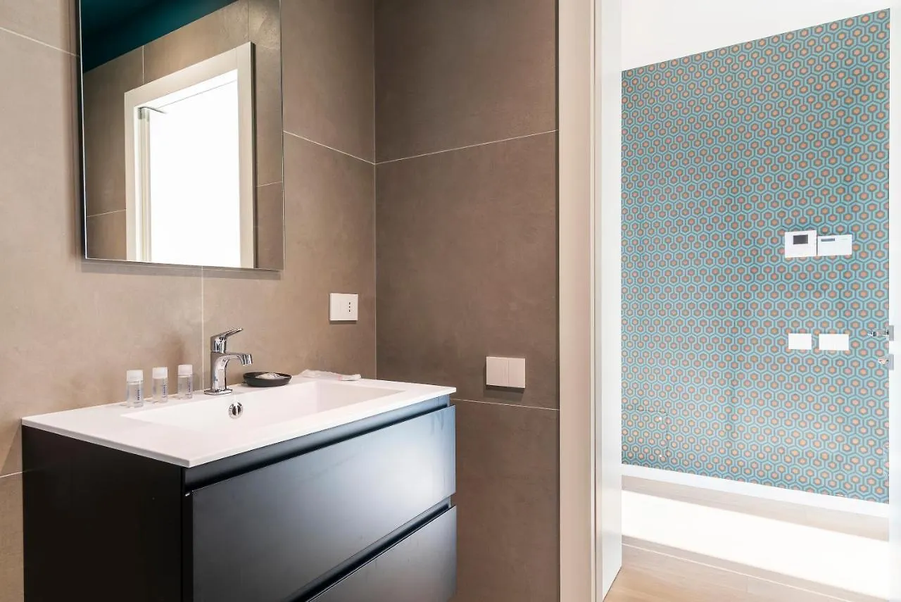 Easyhomes-Central Tower Milán